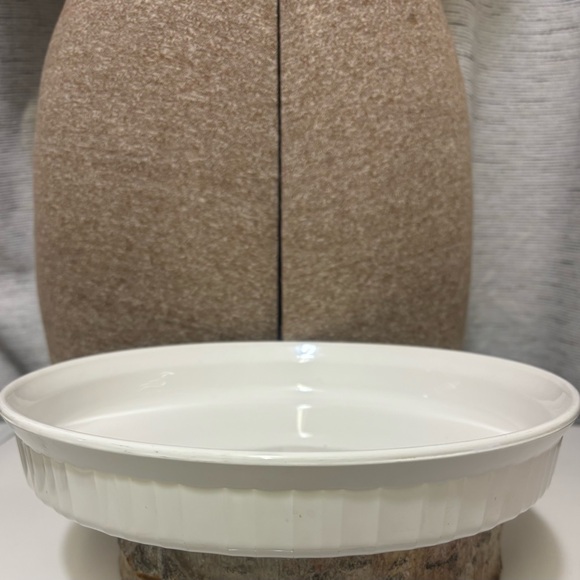 Corningware F-3-B. French Quiche 10” Round White Ceramic Dish - Picture 3 of 6